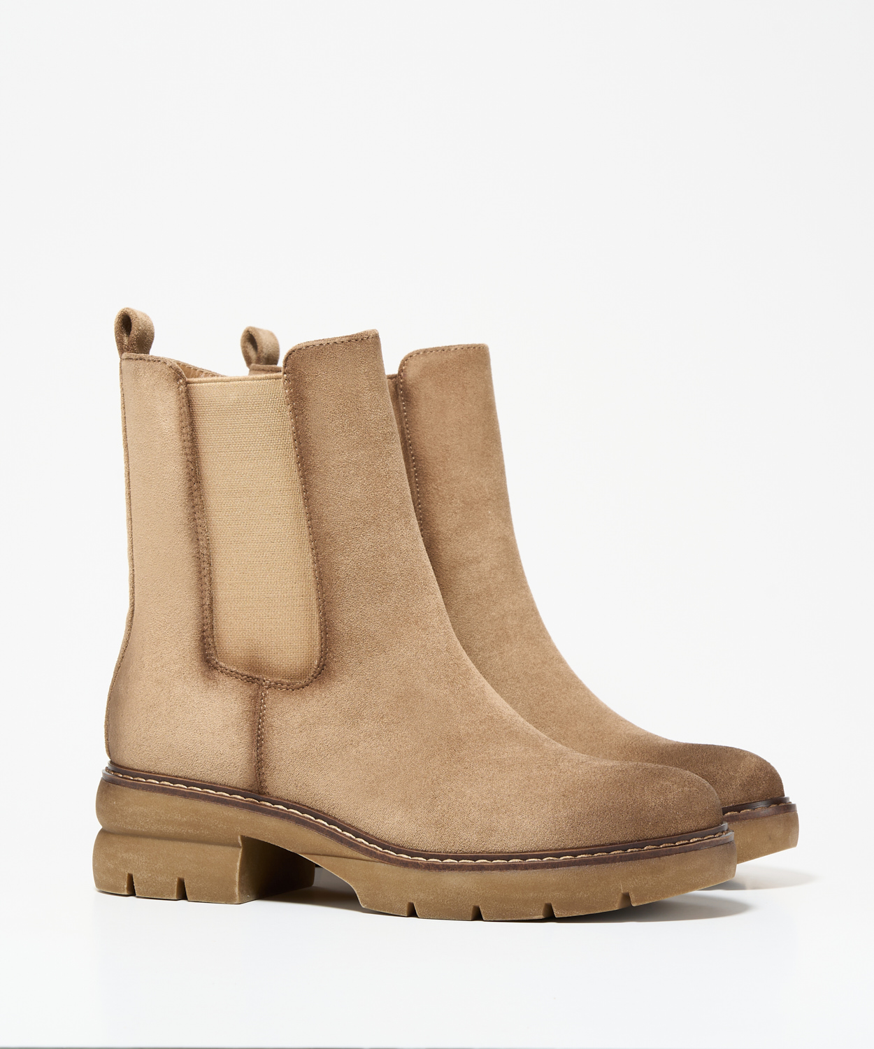 Botim Chelsea image number null